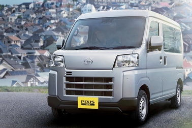 デラックス（2WD CVT）